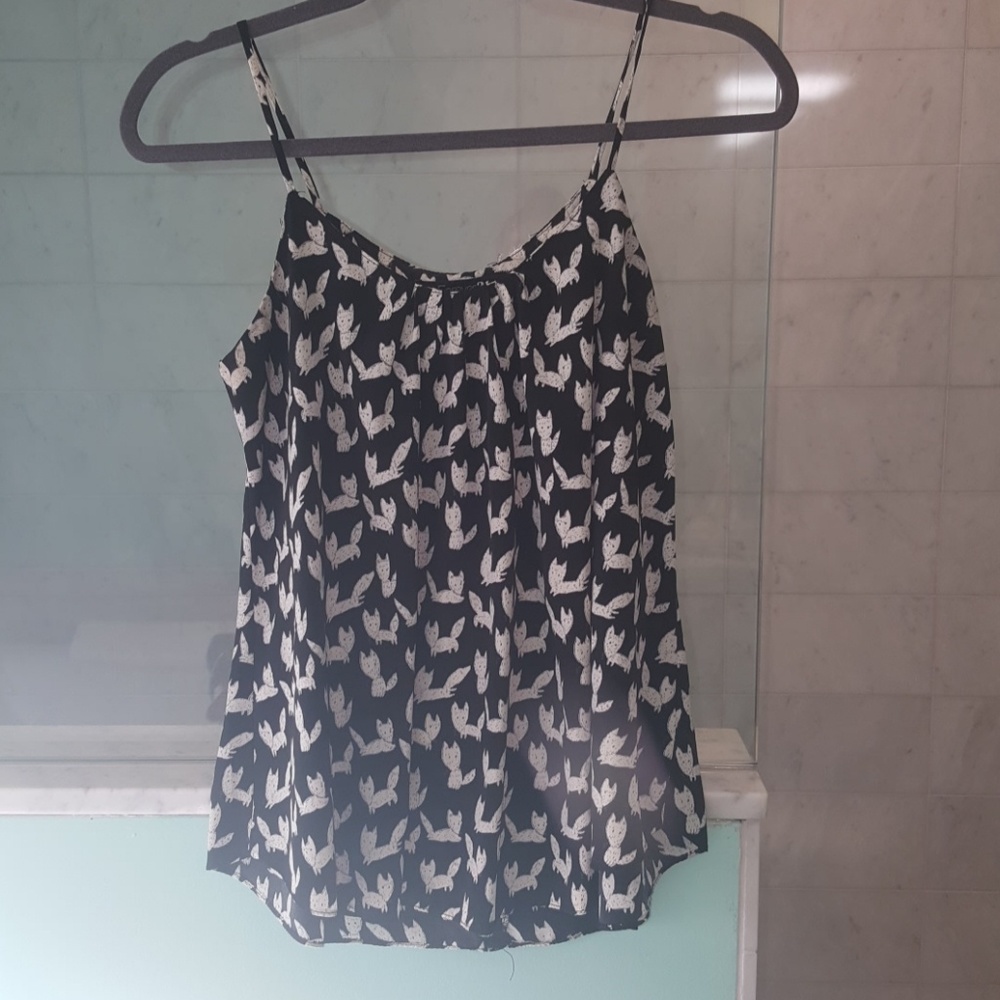 🔥 Black and White Fox Patterned Tank Top